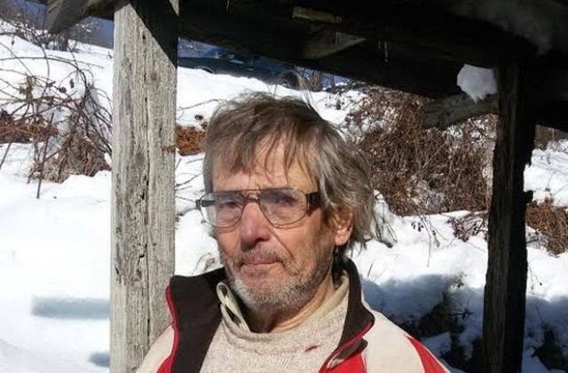 Пенсионер от Смолян живее при нечовешки условия, топи сняг, за да има вода