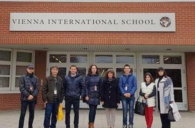 Ученици и учители от ПМГ"Св.Кл.Охридски" - Силистра на посещение във Виена