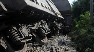 товарен влак