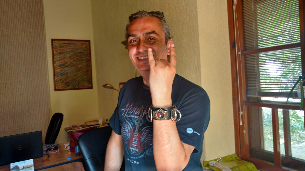 Цонко Цонев в Дарик Варна. На ръката му е часовника на Дио, личен подарък от съпругата на покойния вокал на групата Уенди Дийл