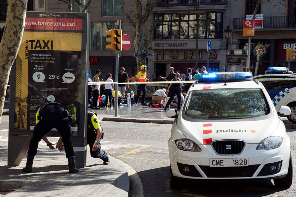 13 души загинаха, а десетки бяха ранени при атентати в Каталуния