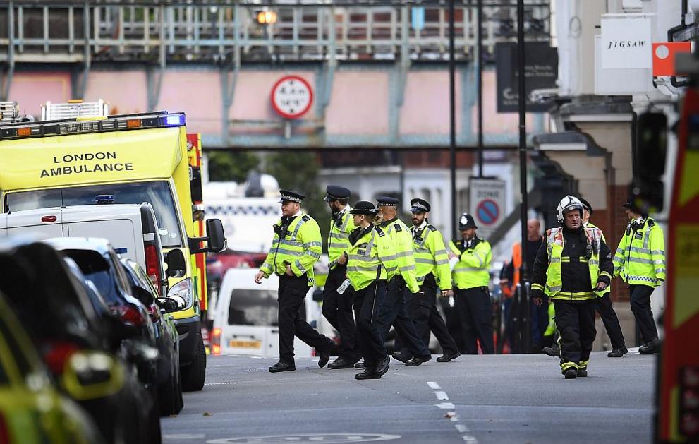 Лондон терористичен инцидент метро
