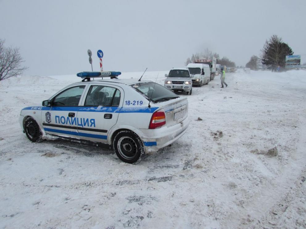 зима пътища полиция