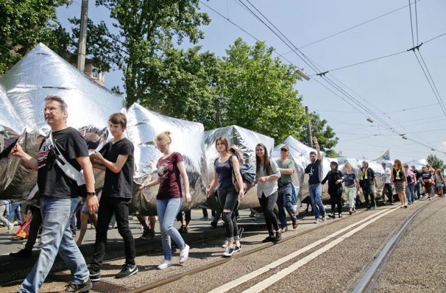 Пърформанс на площада
