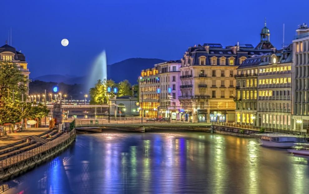Ресторантите в Женева отварят отново след спад в броя на заразените с коронавирус в кантона