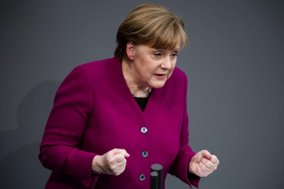  Канцлерът Ангела Меркел в първата си тирада пред Бундестага след преизбирането й за четвърти мандат 