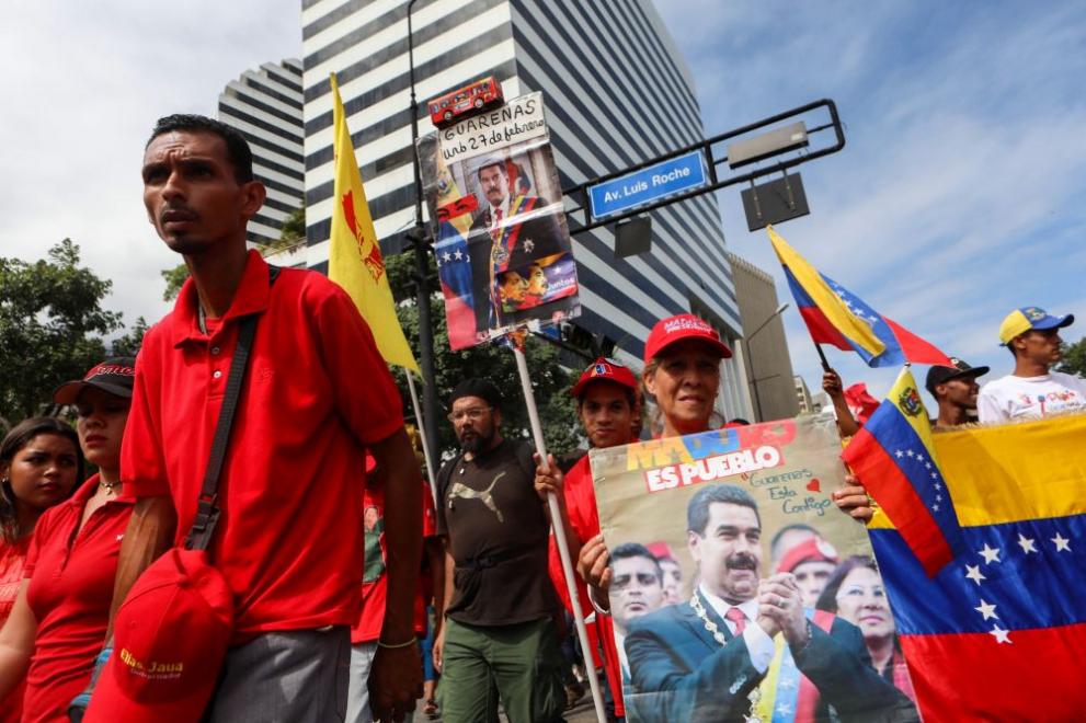  Хиляди венецуелци дефилираха в Каракас в поддръжка на Мадуро 