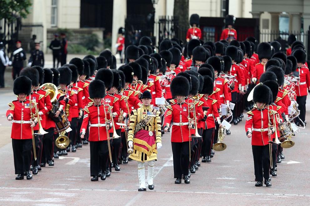  Военен церемониал в чест на кралица Елизабет Втора 
