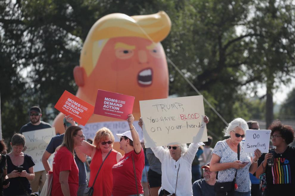 Протестите бяха "про" и "анти" Тръмп