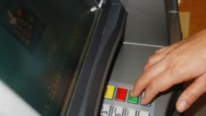 Банкоматите на Пощенска банка с допълнителна защита