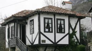 Пазарът на селски имоти се свива