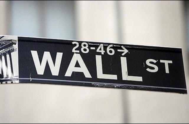 Осем души от брокерски компании от Wall Street бяха обвинени за измами