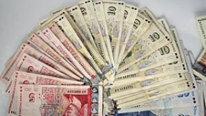 Заплашена ли е България от девалвация на лева