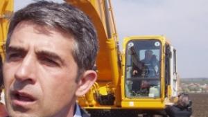 Плевнелиев Прекратяваме минимум три концесионни договора за морските плажове