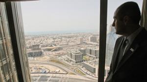 Dubai World преструктурира дълговете си