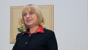 Цачева Жените могат да помогнат за побързото излизане от кризата