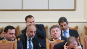 Кабинетът Борисов оцеля и при втория вот на недоверие
