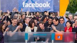 Yahoo и Facebook се добавиха като приятели