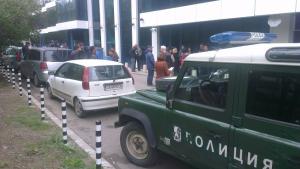 Полиция и спецчасти влязоха в ТВ7