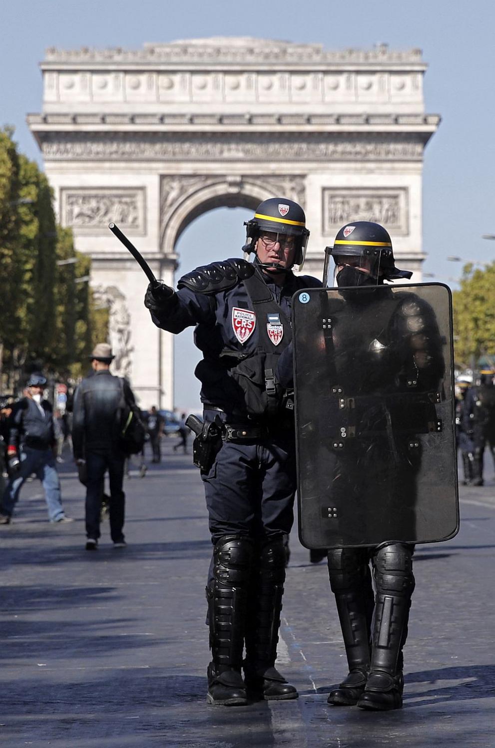  Париж полиция 