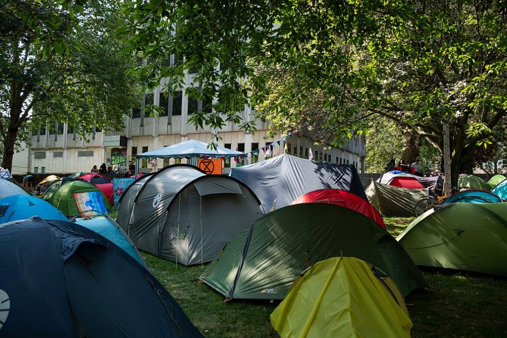 Палатков лагер в Бристол
