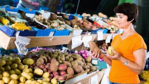 Драстично поскъпване на картофите отчита Държавната комисия за стокови борси