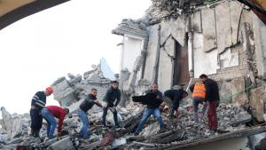 Албания земетресение