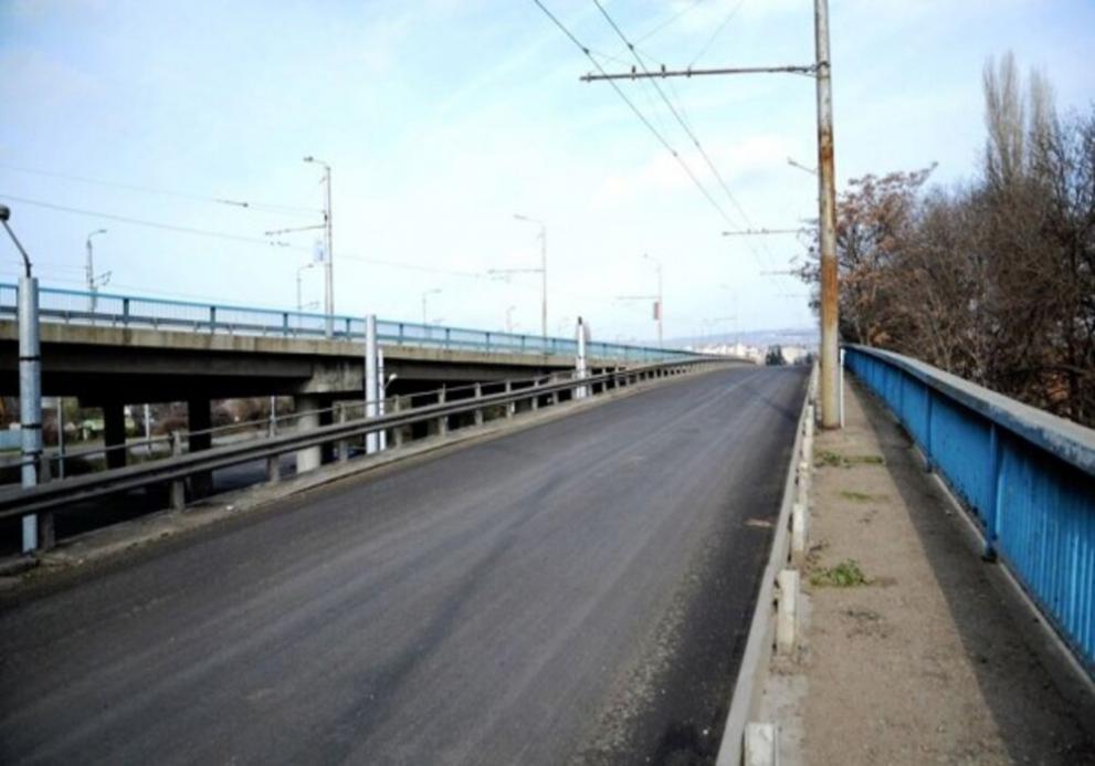 ремонт на пътен участък във Варна