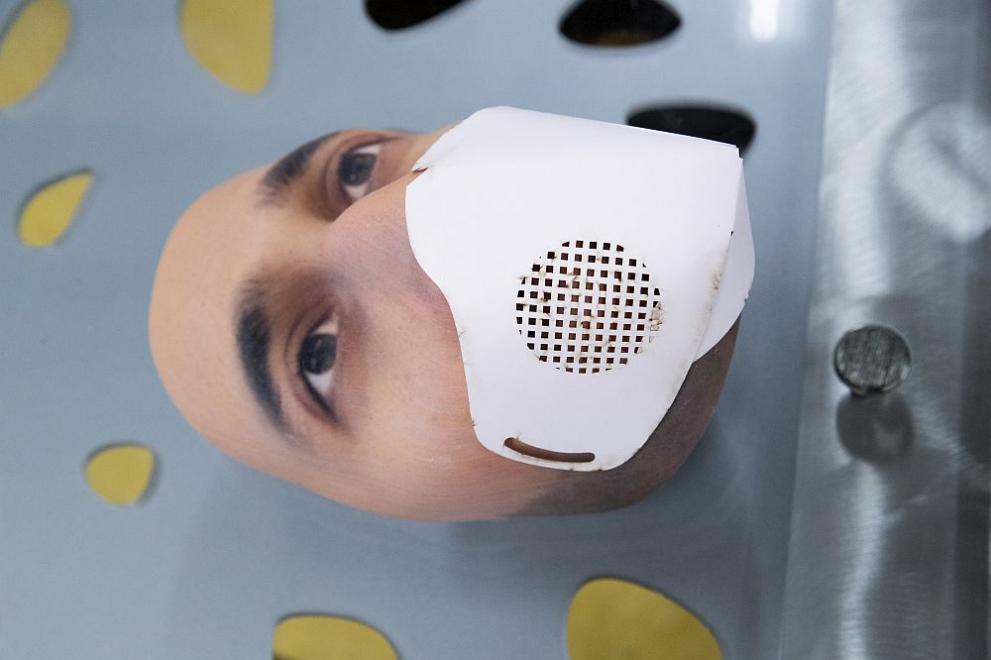 Прототип на маска, направено на лице от 3D принтер