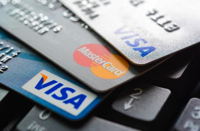 Таксите, които търговците плащат, когато потребители ползват карти Виза (Visa)