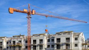 Цените на строителните материали не спират да растат а заради