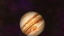 Сондата „Джуно” засне загадъчната пета луна на Юпитер пред Голямото червено петно