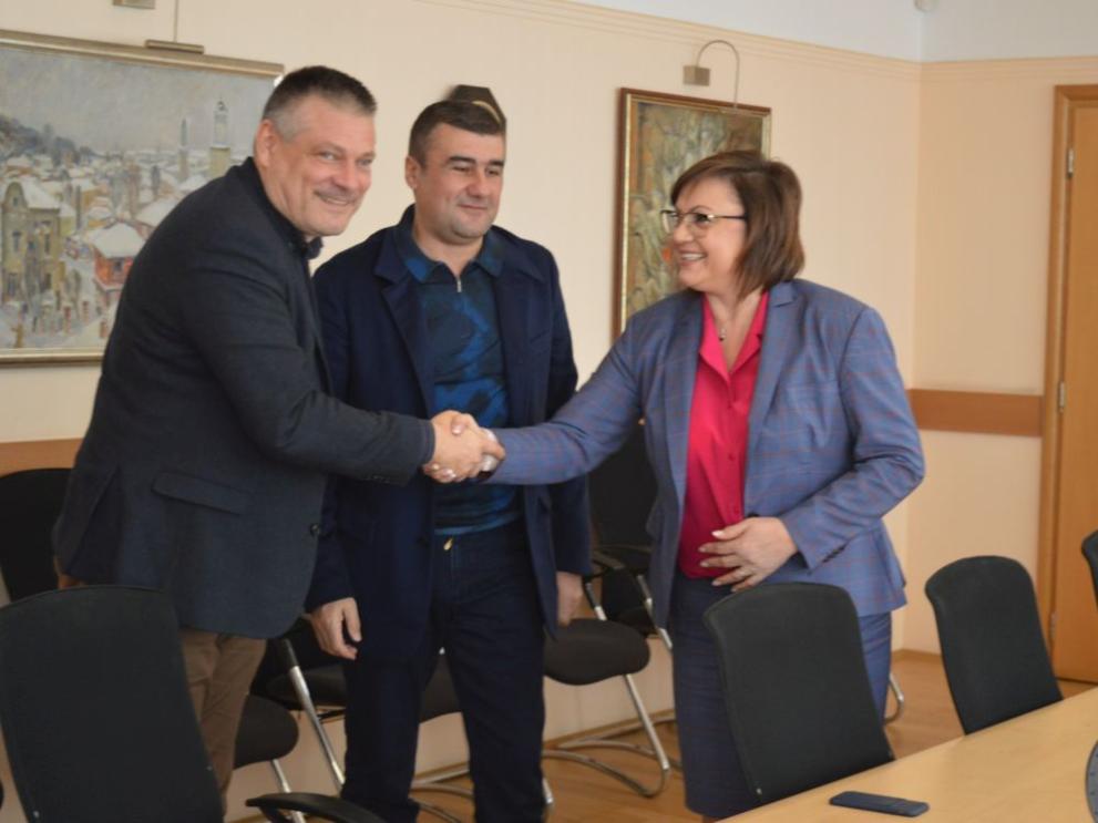 Корнелия Нинова се срещна с представители на Асоциацията на млекопреработвателите в България 