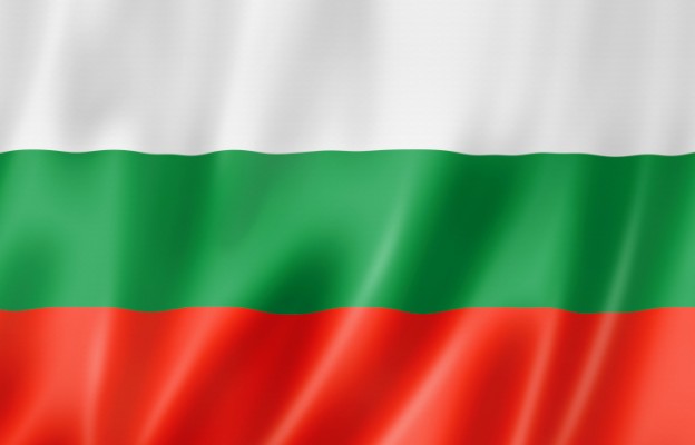 624-400-nacionalen-bylgarski-flag-trikolior-zname.jpg