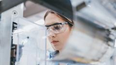 технологична индустрия работа работник