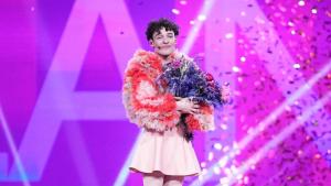 Първият небинарен победител: Швейцарецът Немо спечели „Евровизия“ (ВИДЕО)