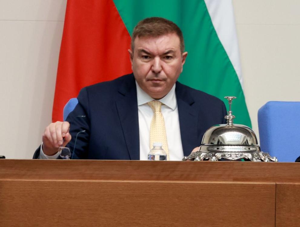 Костадин Ангелов