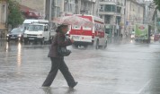 Пак дъжд и вятър, оранжев код в две области