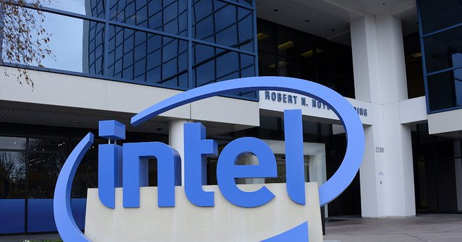 Intel обяви че е създала 49 кюбитов квантов чип Компанията обяви