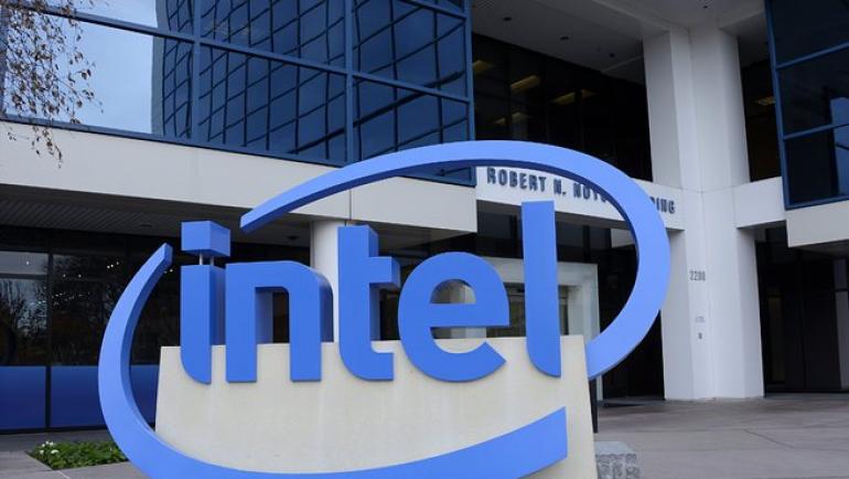 Intel създаде 49-кюбитов квантов процесор - Технологии | Vesti.bg