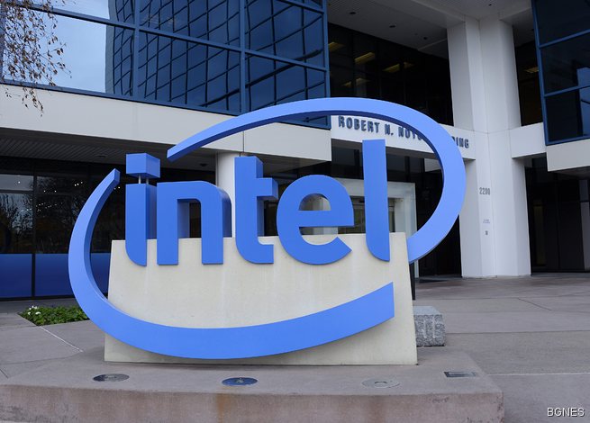 Intel потвърди, че ще предлага собствени видеокарти