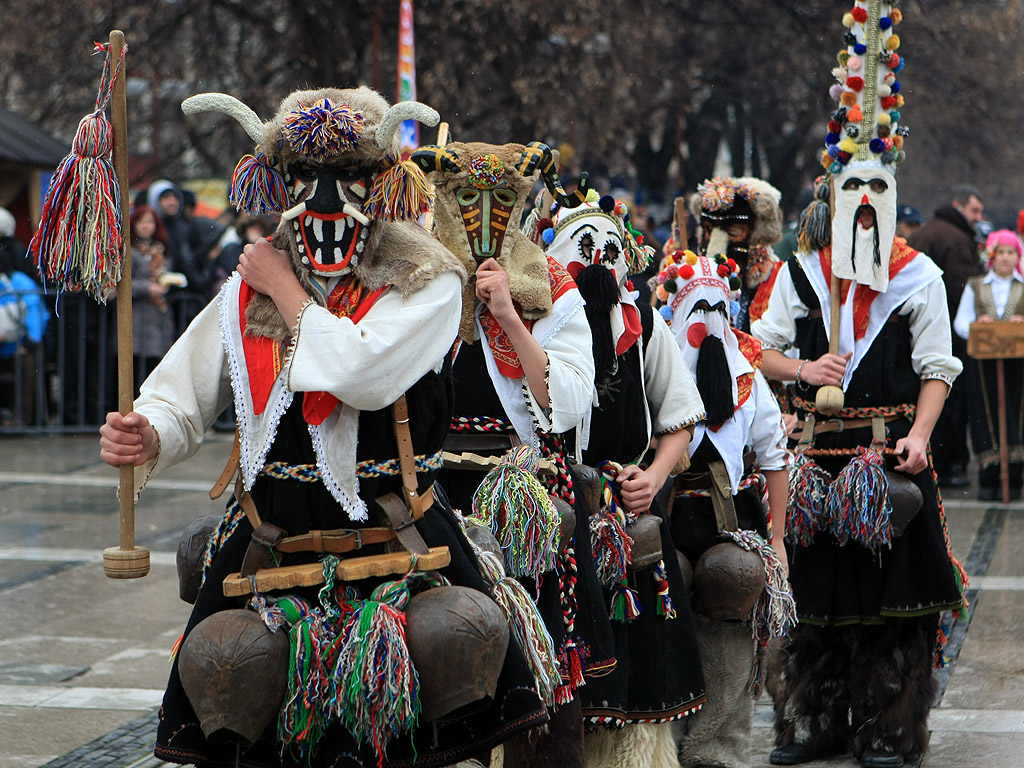 Международен фестивал на маскарадните игри, "Сурва 2014" гр. Перник