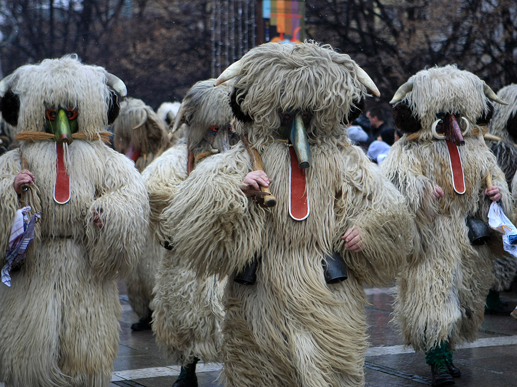 Международен фестивал на маскарадните игри, "Сурва 2014" гр. Перник