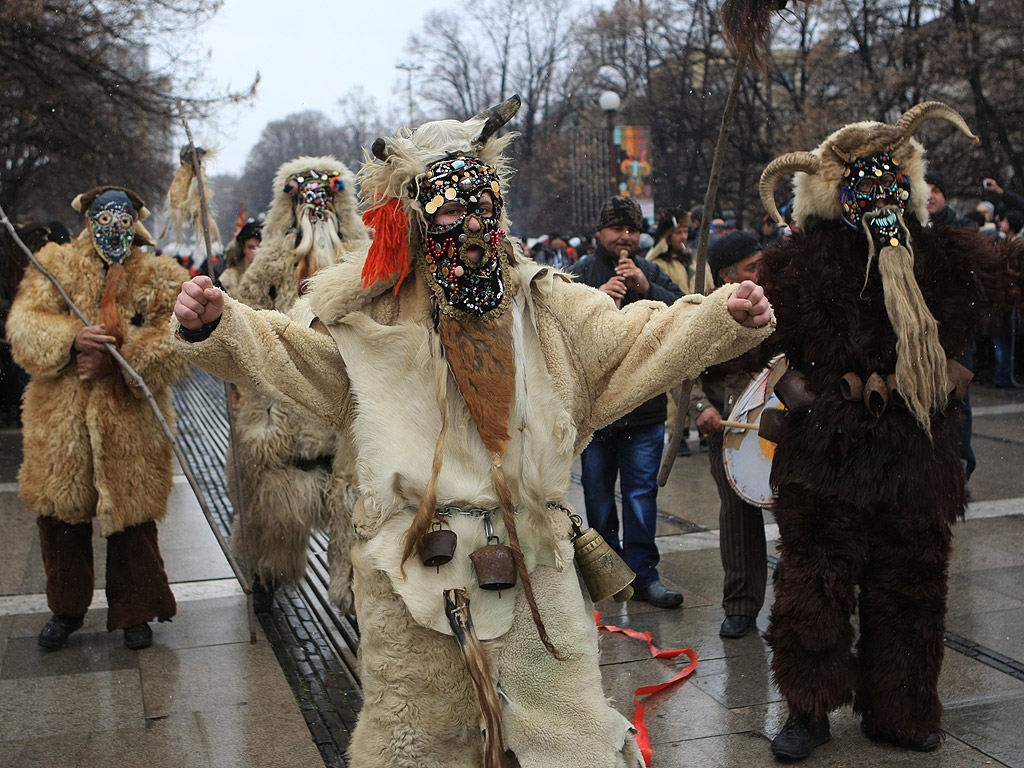 Международен фестивал на маскарадните игри, "Сурва 2014" гр. Перник