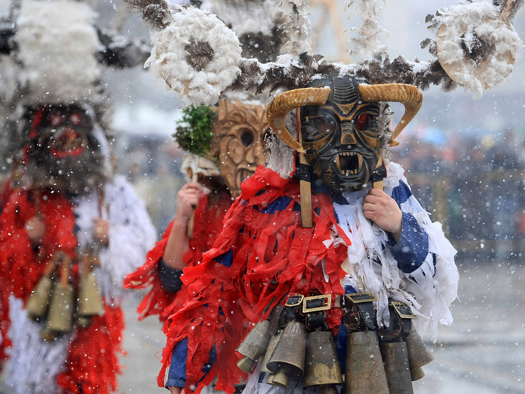 Международен фестивал на маскарадните игри, "Сурва 2014" гр. Перник