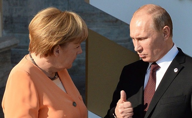 Меркел и Путин през септември 2013 г. на срещата на Г-20 в Русия