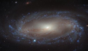 Астрономи изучават най-стария галактически прах