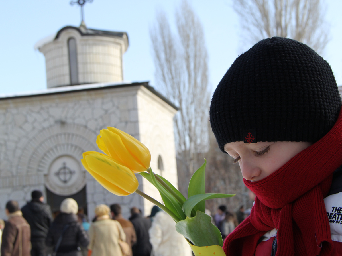 Стотици българи се събраха днес, 1 февруари 2014 г., за да отдадат почит към жертвите на комунизма и тоталитаризма