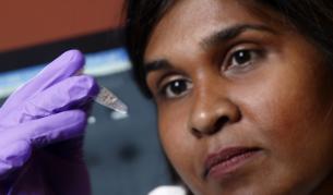 Д-р Дебора Персауд от университета "Джонс Хопкинс"