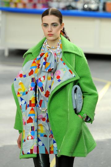 Представяне на колекцията на Chanel за сезон есен/зима 2014-2015 по време на Седмицата на модата в Париж